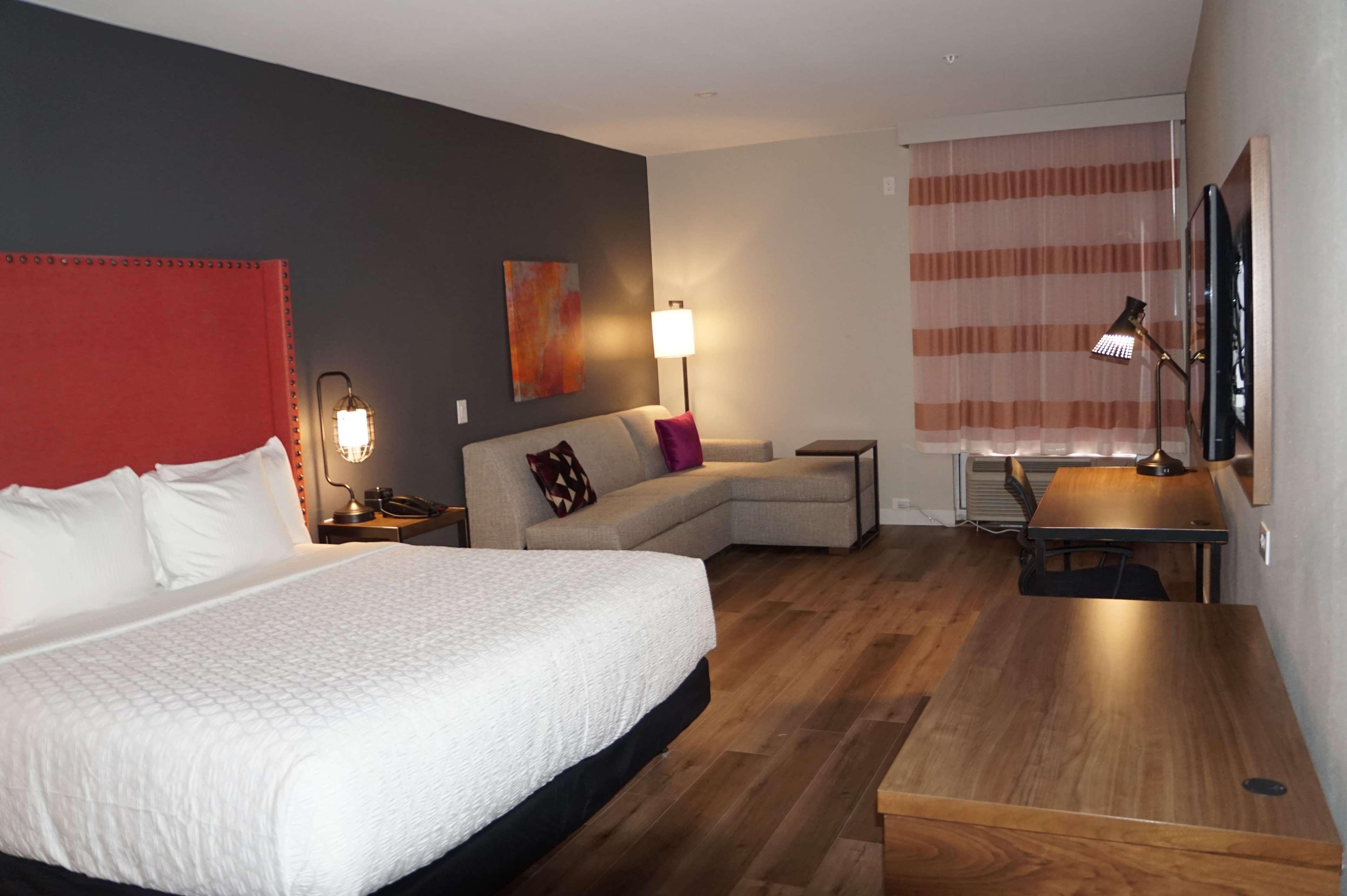 La Quinta Inn & Suites By Wyndham Льюисвилл Экстерьер фото
