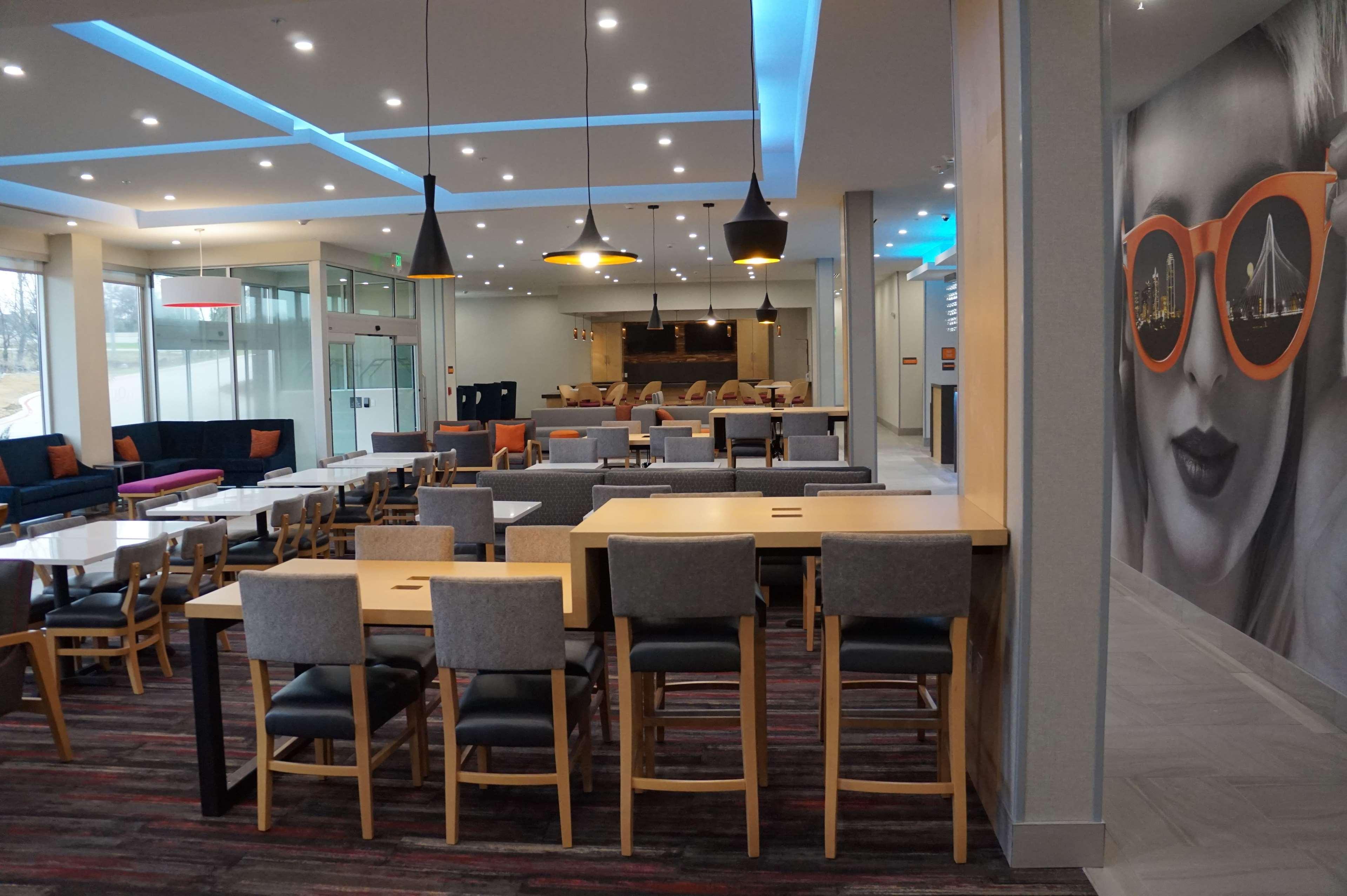 La Quinta Inn & Suites By Wyndham Льюисвилл Экстерьер фото