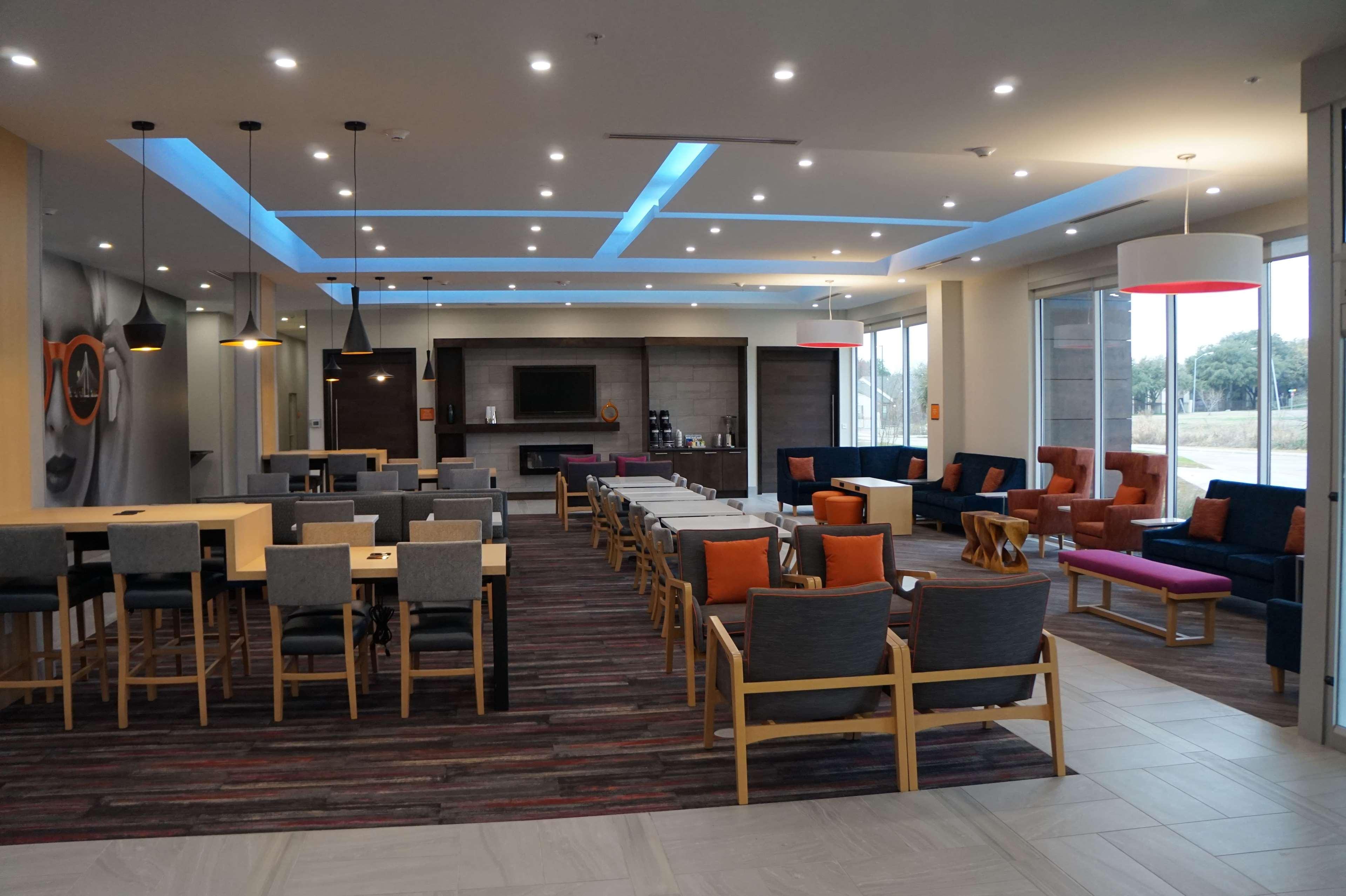 La Quinta Inn & Suites By Wyndham Льюисвилл Экстерьер фото
